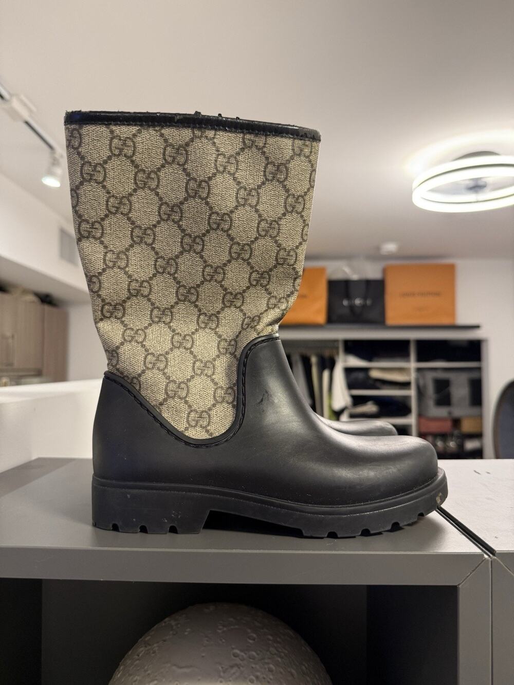 Gucci GG Supreme Monogram Rubber Rain Boots Black Beige Size 32 Italy